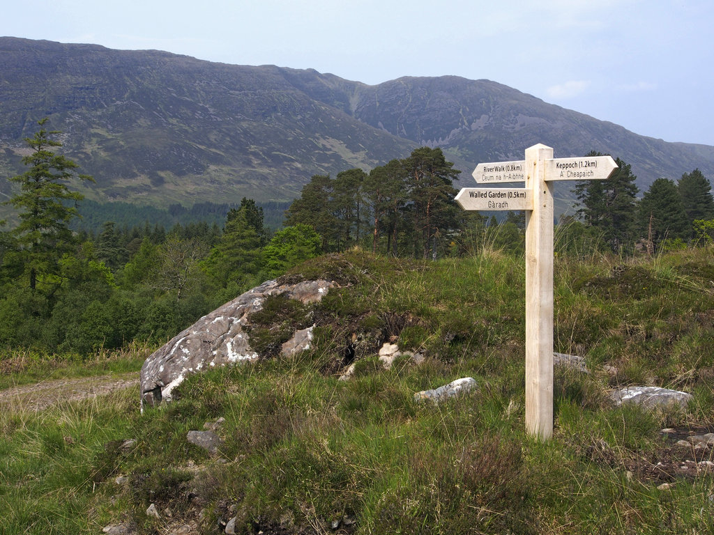 ApplecrossTrails_0168.JPG - on the trail from Lochend to Applecross House