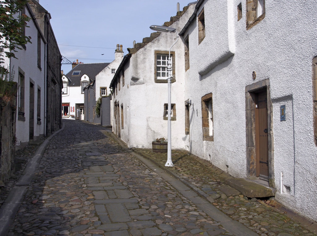 Culross_0972.JPG - Culross street