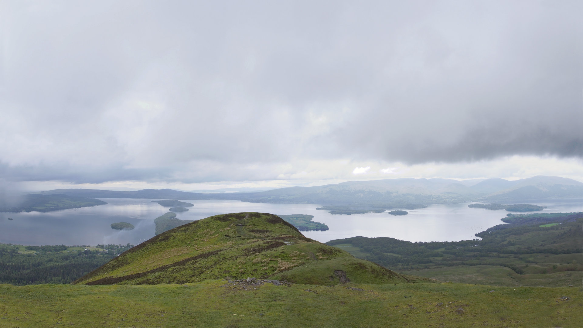 LochLommond_0863-64a.jpg - Loch Lommond from Conic Hill