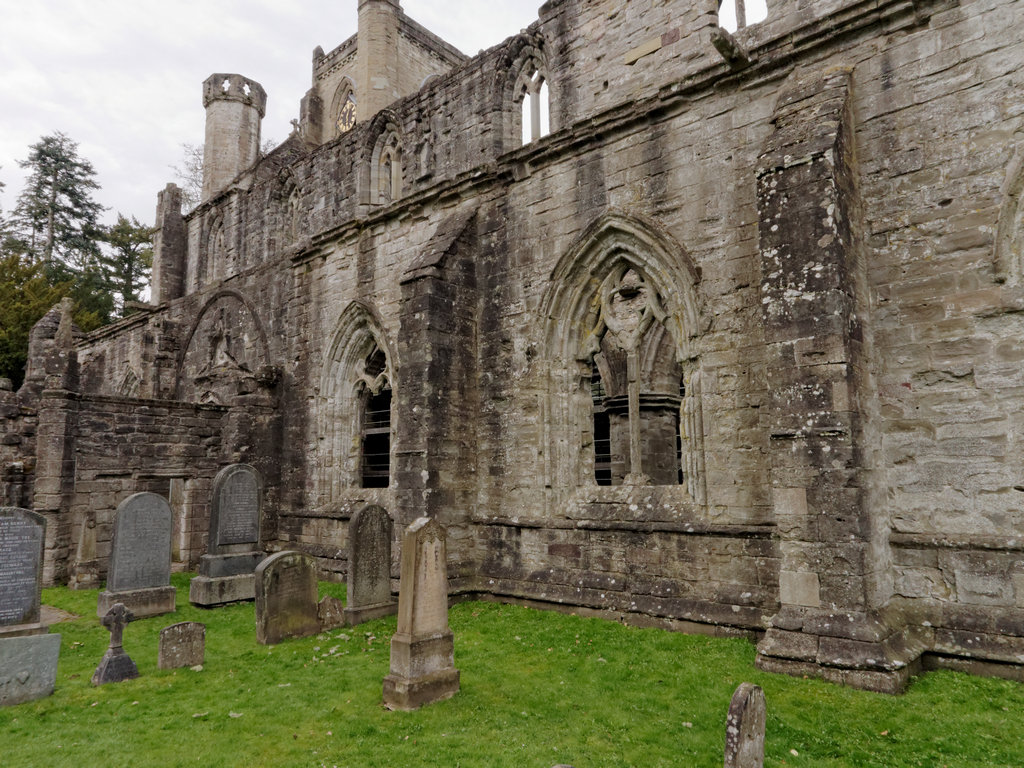 Birnam_470a_DxO.jpg - Dunkeld Catherdral. The original monastery dates from the 6th century. Construction of the Cathedral began in the 13th century and continued for 200 more years.