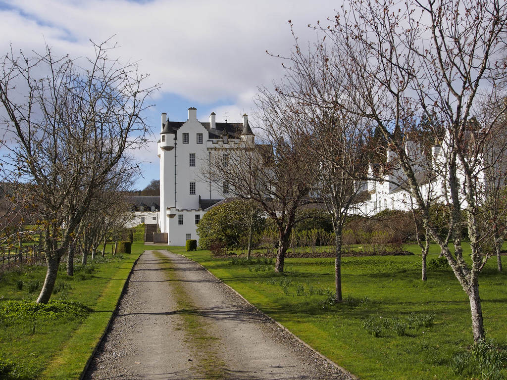 BlairCastle_0507.JPG - Blair Castle was the site of the last Jacobean standoff in the 1740's. The town of Blair Atholl was pretty much completely destroyed except for the mill.