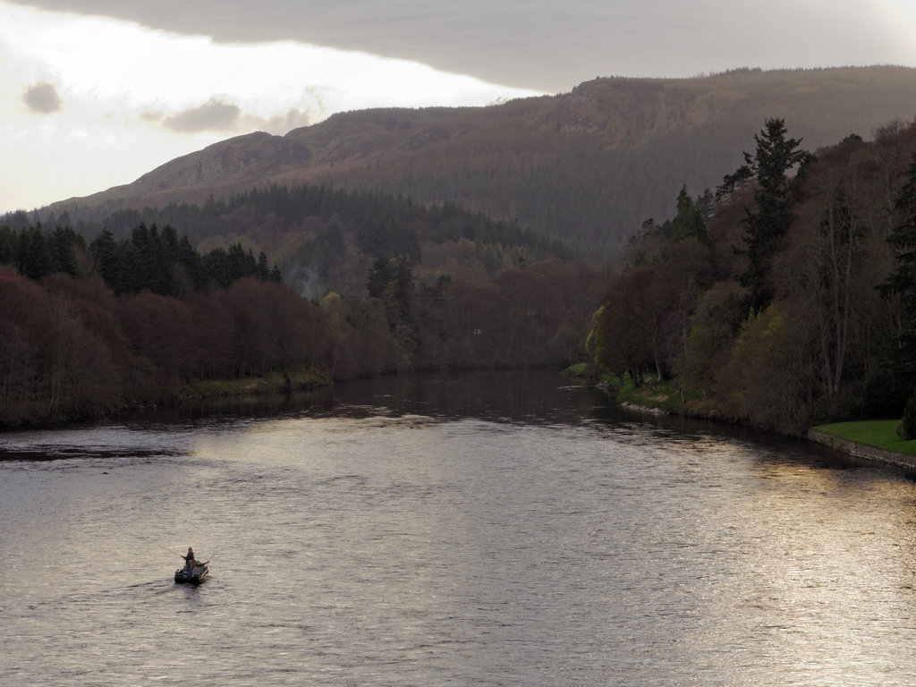 RiverTay_0479a_DxO.jpg - The River Tay felt like the Center of the Universe to me. (Robin)