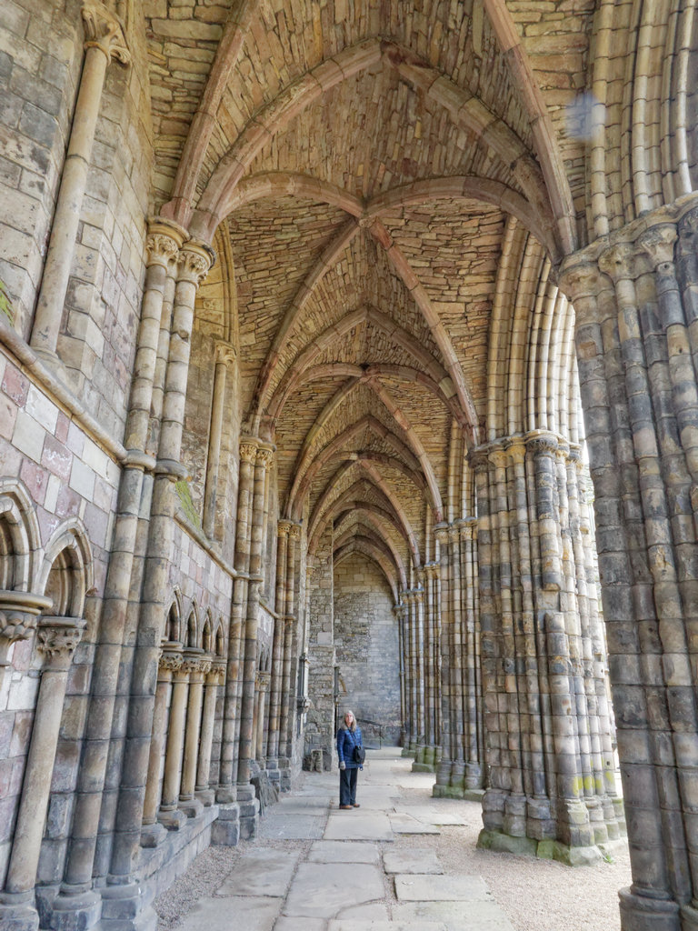 Holyrood_0117a_DxO.jpg - Holyrood Abbey is believed to date to the 1100's. It's adjacent to Holyrood Palace.