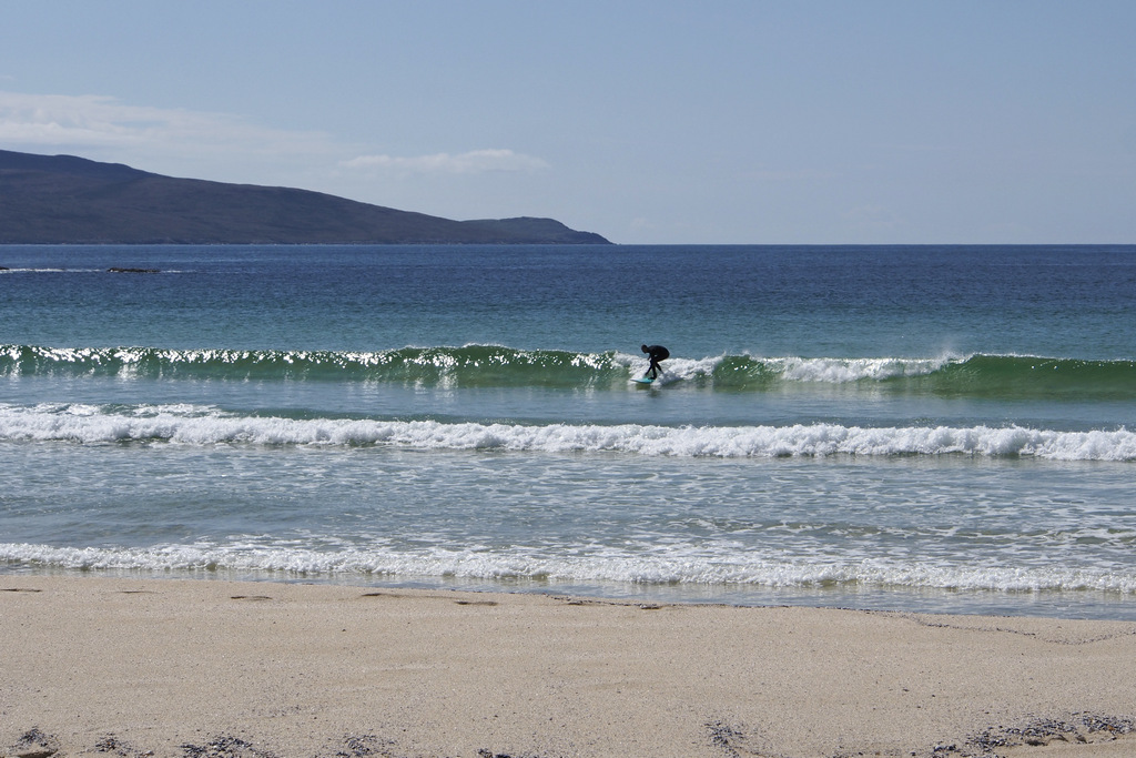 surfer_0525.JPG - Surfer at Scarista